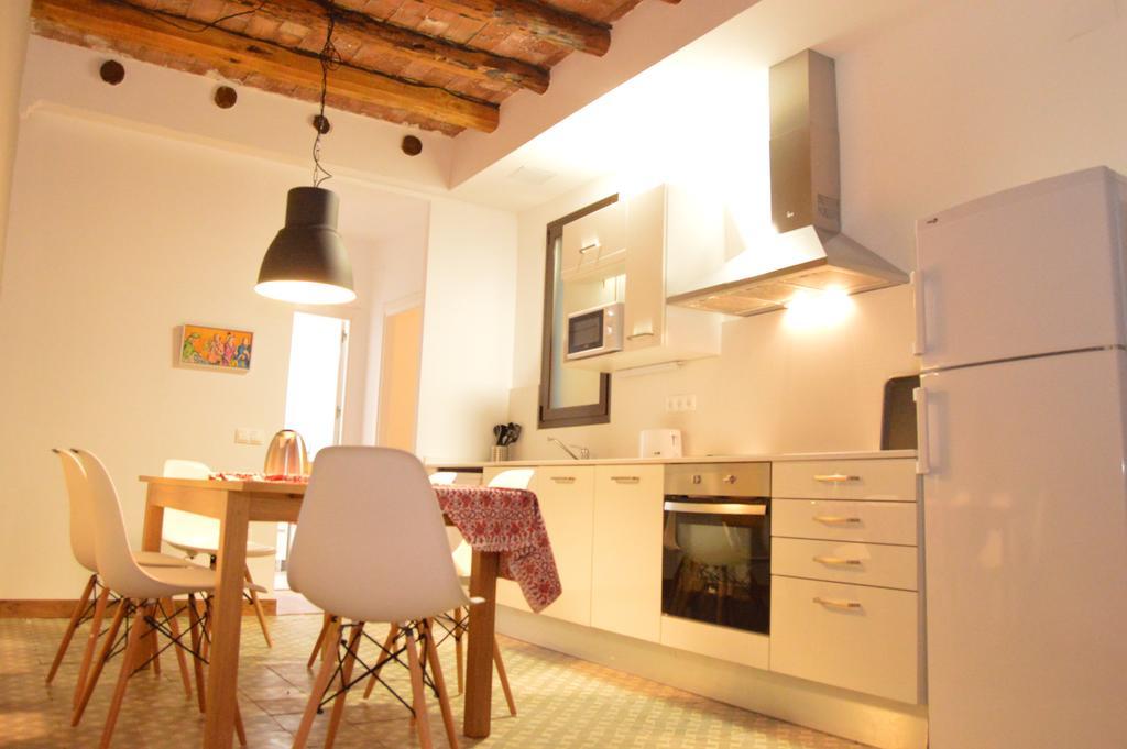 Tarragona Suites Mediona Luaran gambar