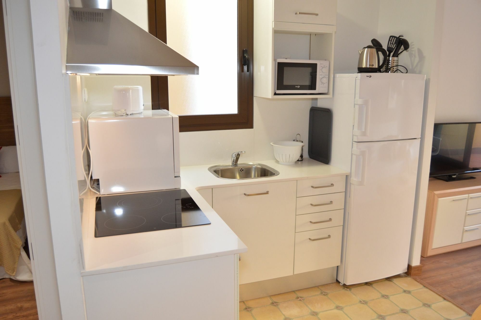 Tarragona Suites Mediona Luaran gambar
