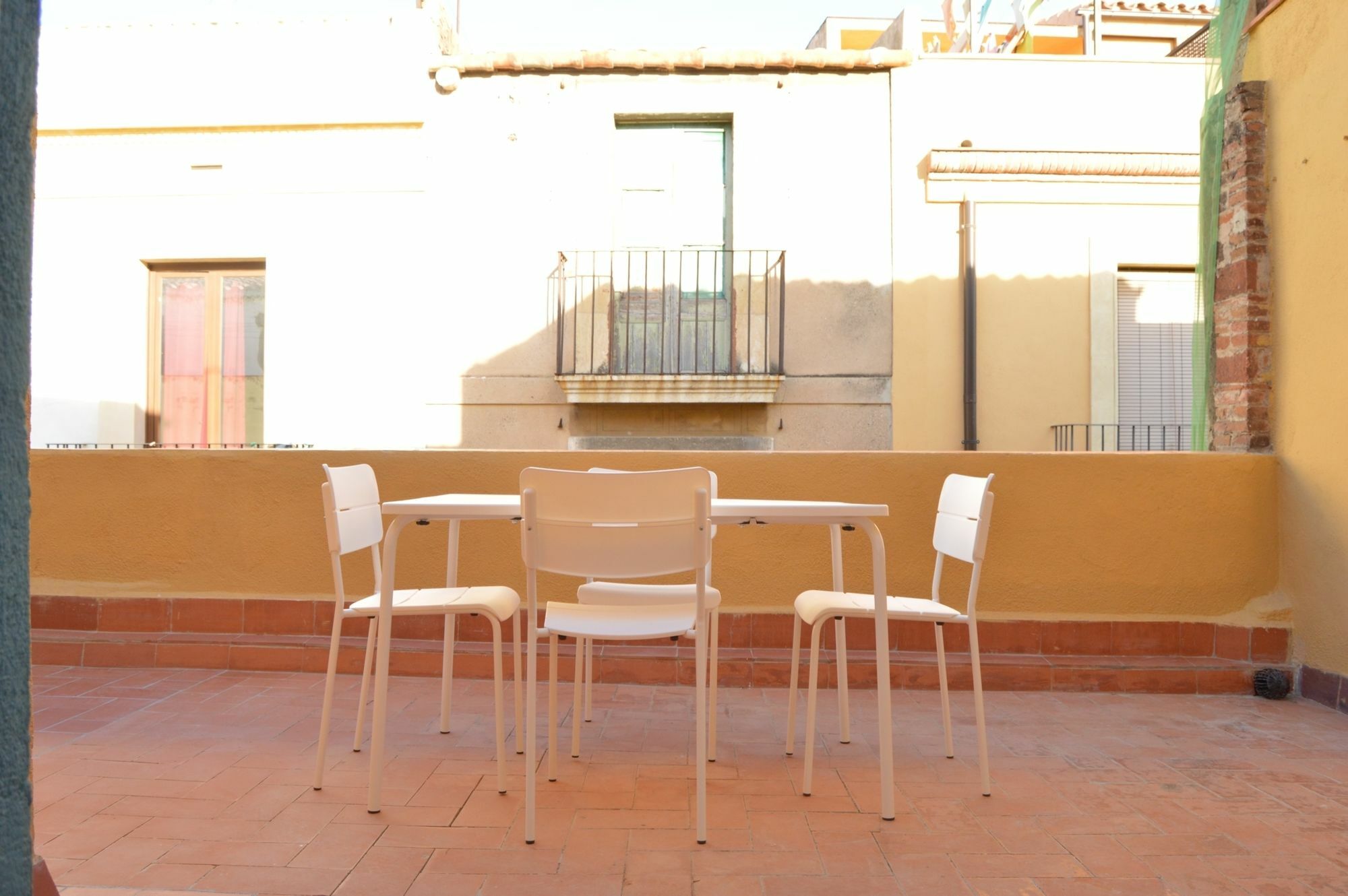 Tarragona Suites Mediona Luaran gambar