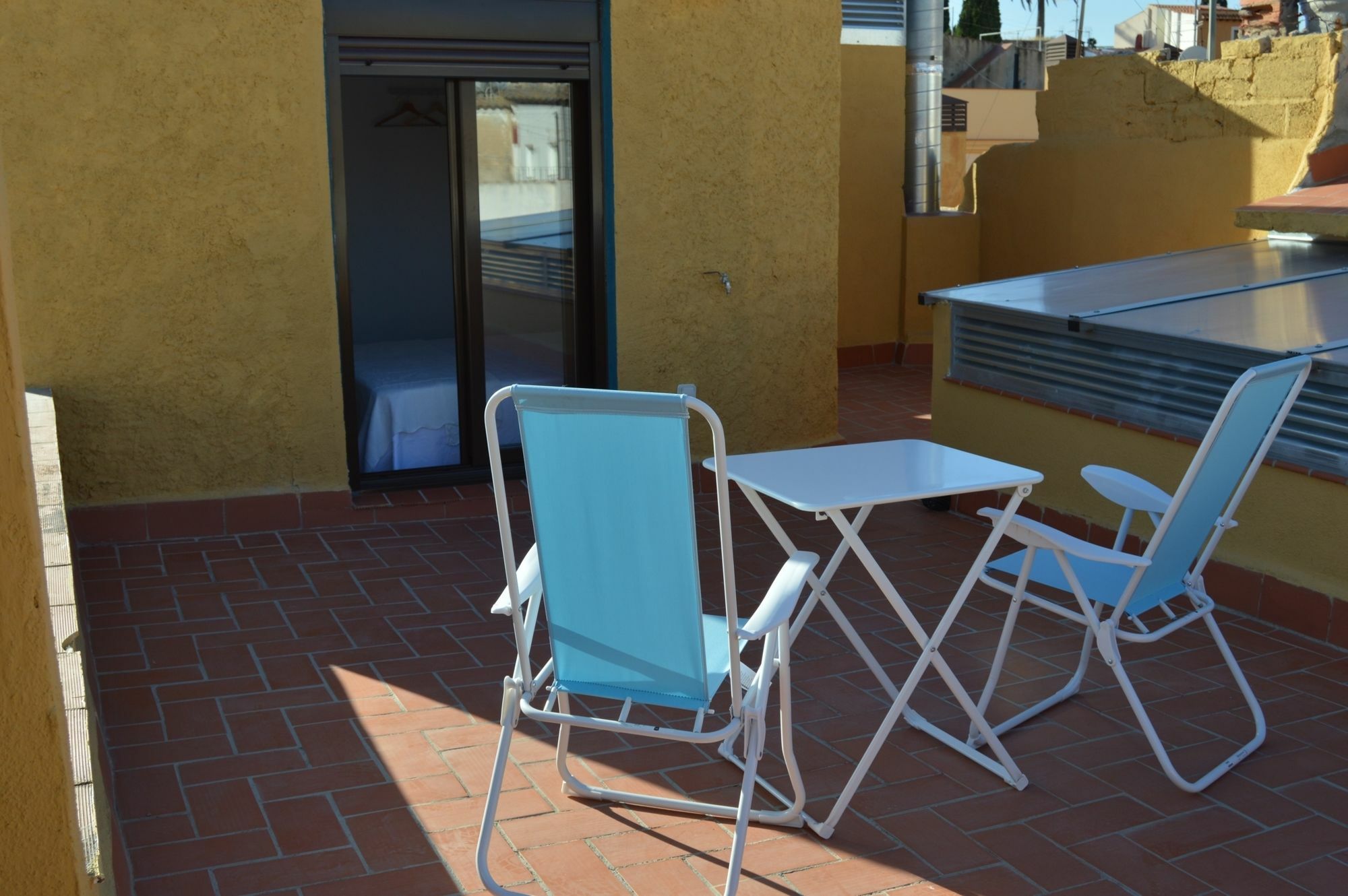 Tarragona Suites Mediona Luaran gambar